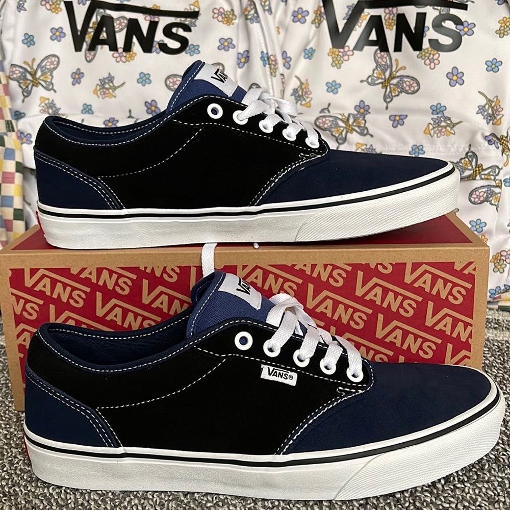 Vans Men’s Atwood
Retro Suede Dress Blues
VN000TUYLKZ Sneakers